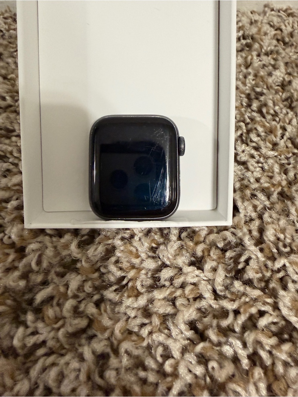 Used Apple Watch SE with New Sport Band and New Charger - Picture 6 of 6